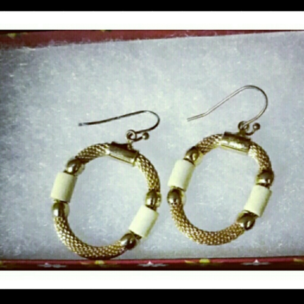 Vintage earrings gold and white